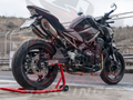 LINEA ARTESANAL DOBLE SALIDA  KAWASAKI Z900